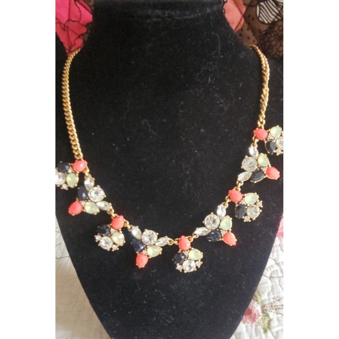 J Crew White Black Hot Pink Crystal Floral Design Statement Necklace 23$